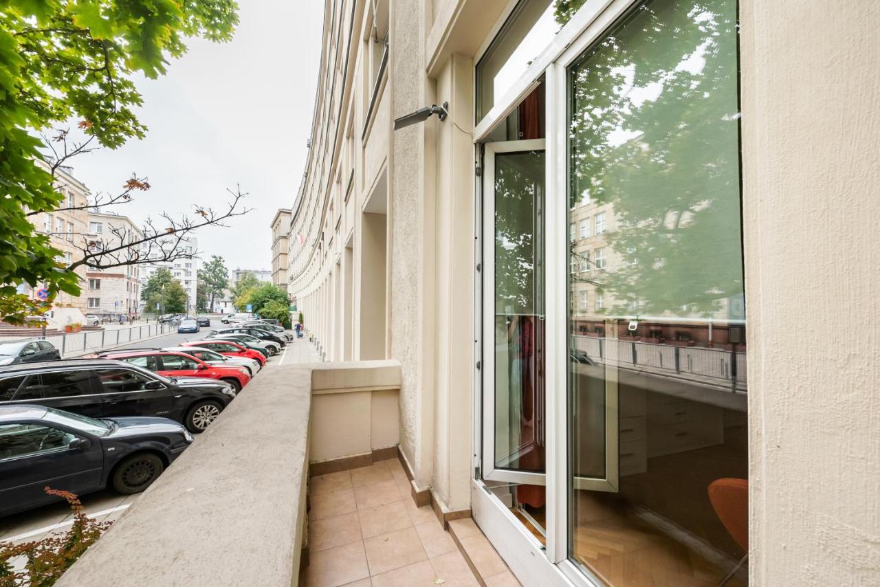 Plac Zbawiciela 3-Bedroom Apartment วอร์ซอ ภายนอก รูปภาพ