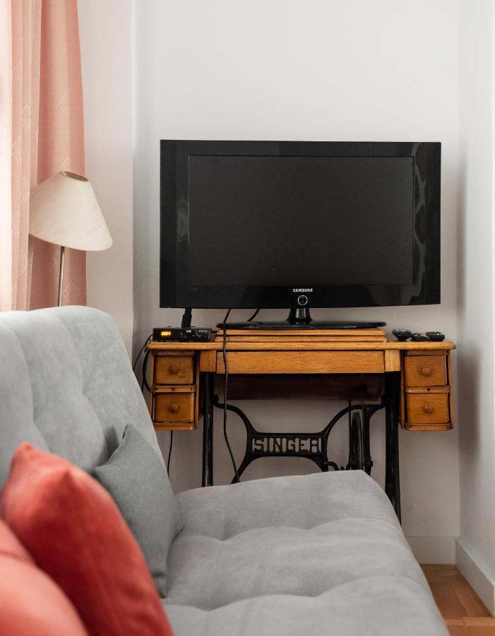 Plac Zbawiciela 3-Bedroom Apartment วอร์ซอ ภายนอก รูปภาพ