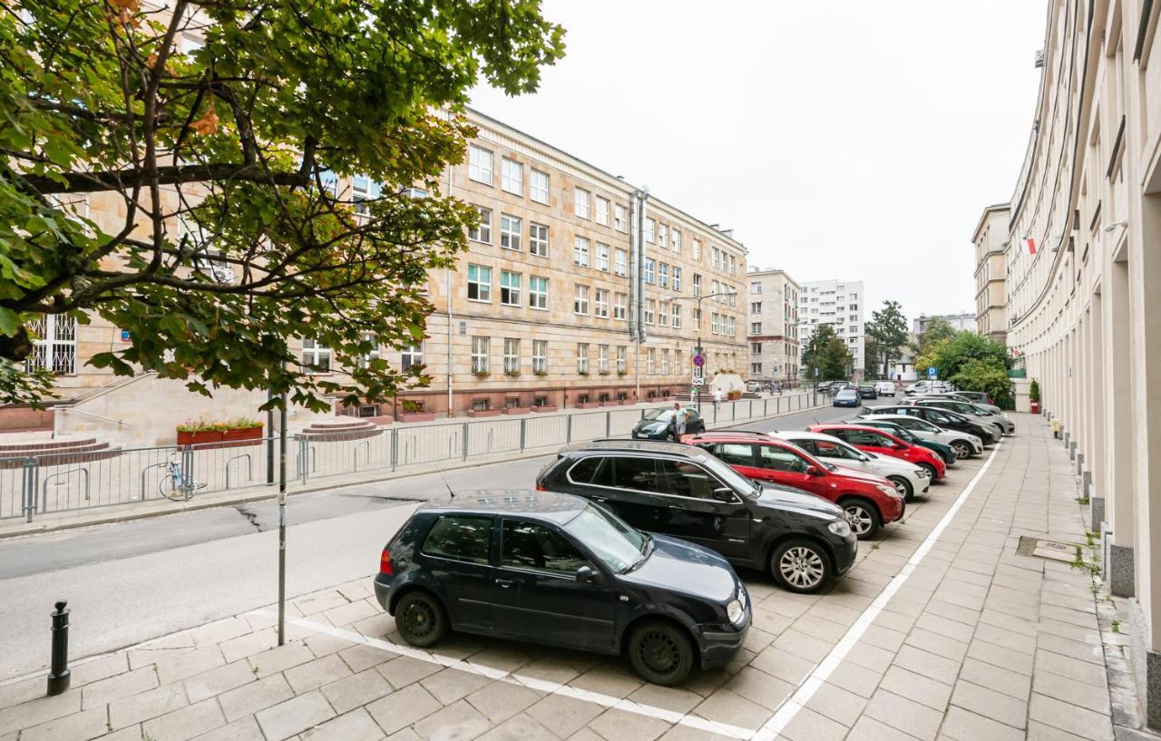 Plac Zbawiciela 3-Bedroom Apartment วอร์ซอ ภายนอก รูปภาพ
